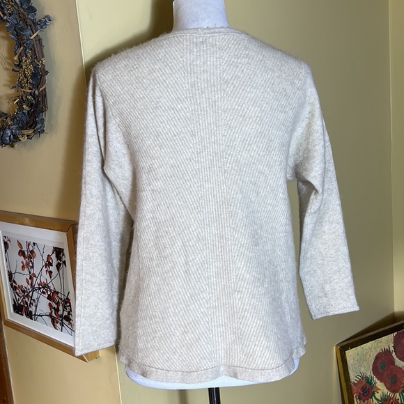 PURE CASHMERE Size 12 Cashmere V-Neck Ribbed Design Sweater Oatmeal Timeless - Picture 6 of 14